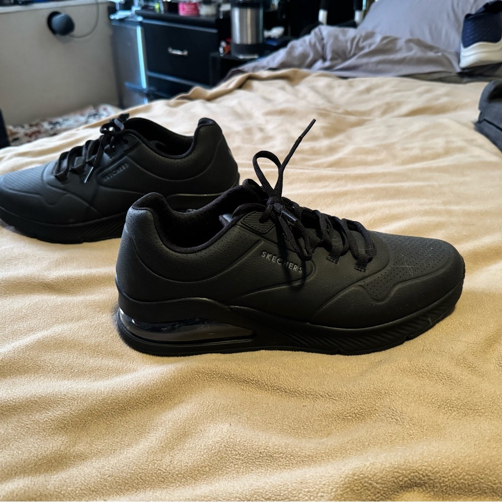 Skechers Black shoes size 11